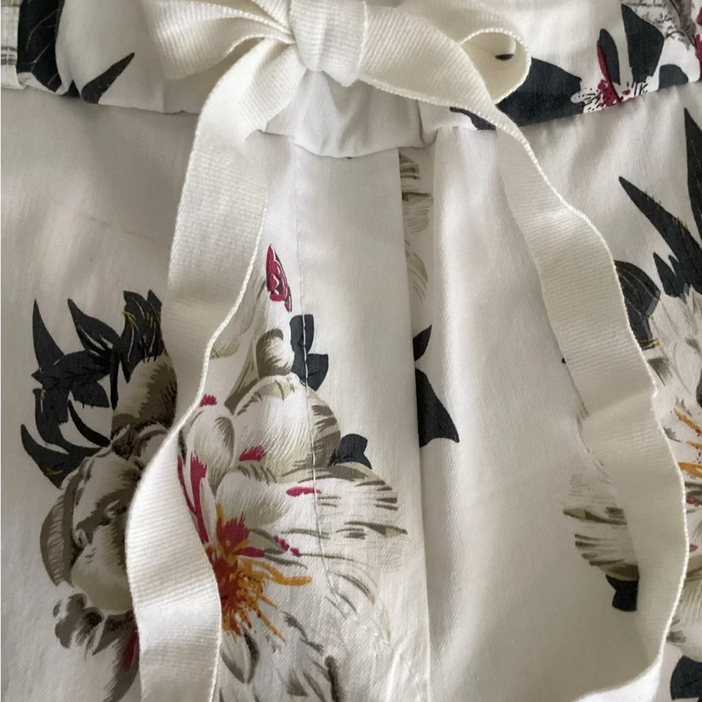 BRAND BAZAR FLORAL WHITE PANTS - Picture 10 of 10